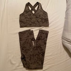 Gymshark Brown Camo Sports Bra and Leggings Set